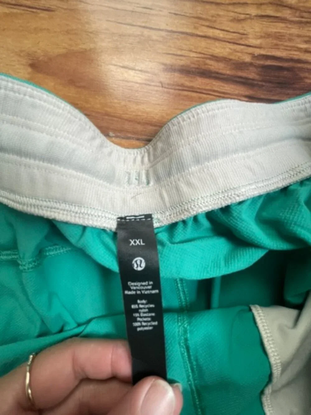 Lululemon Men's Athletic Performance Short Pants, Green, Size XXL